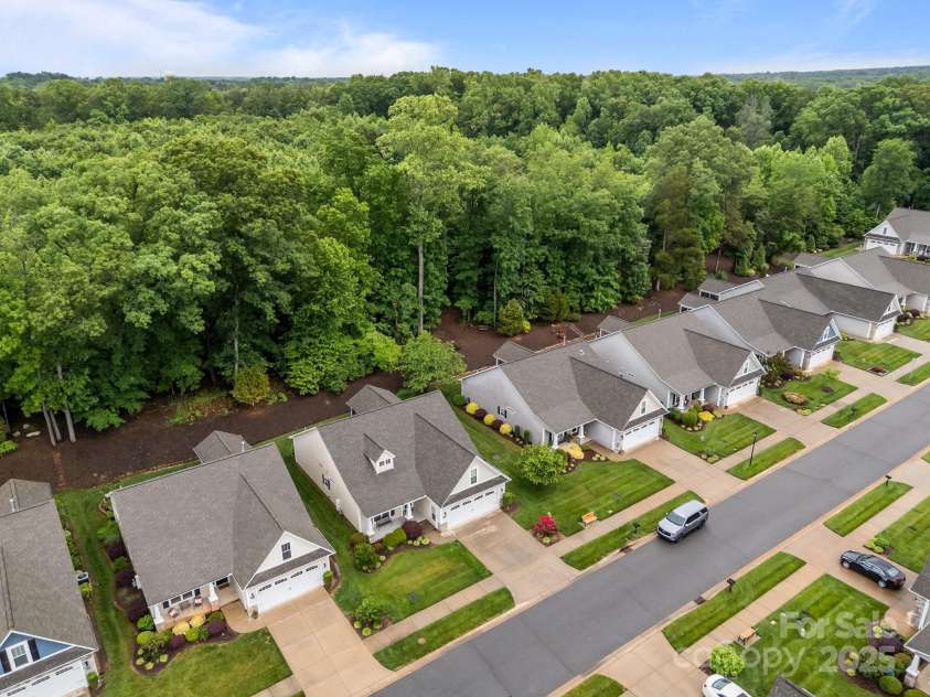 422 Drake Lane, Salisbury, NC 28146.  MLS# CAR4259002, YatesRealty ID 16075. 