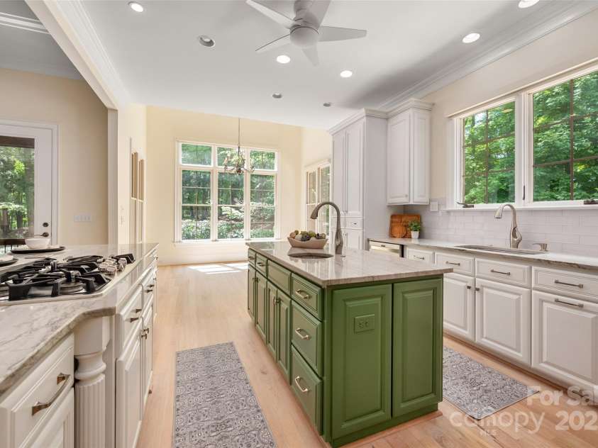 1500 Tarrington Way, Wesley Chapel, NC 28079.  MLS# CAR4260125, YatesRealty ID 16079. Beautiful light filled kitchen