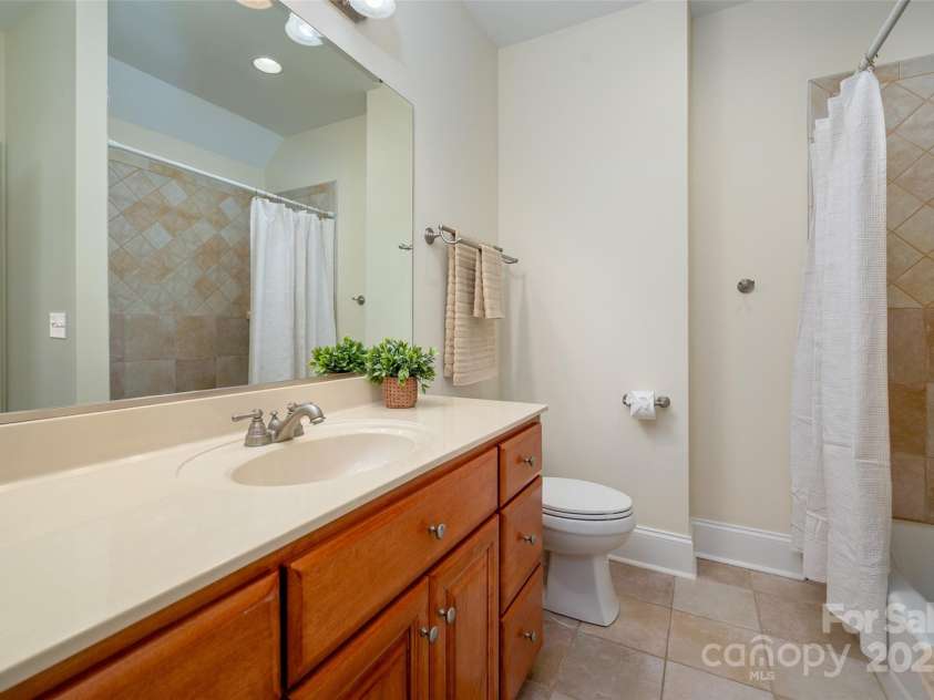 1500 Tarrington Way, Wesley Chapel, NC 28079.  MLS# CAR4260125, YatesRealty ID 16079. Full bath #3