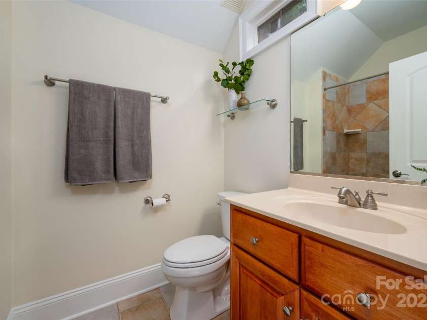 1500 Tarrington Way, Wesley Chapel, NC 28079.  MLS# CAR4260125, YatesRealty ID 16079. Full bath #4