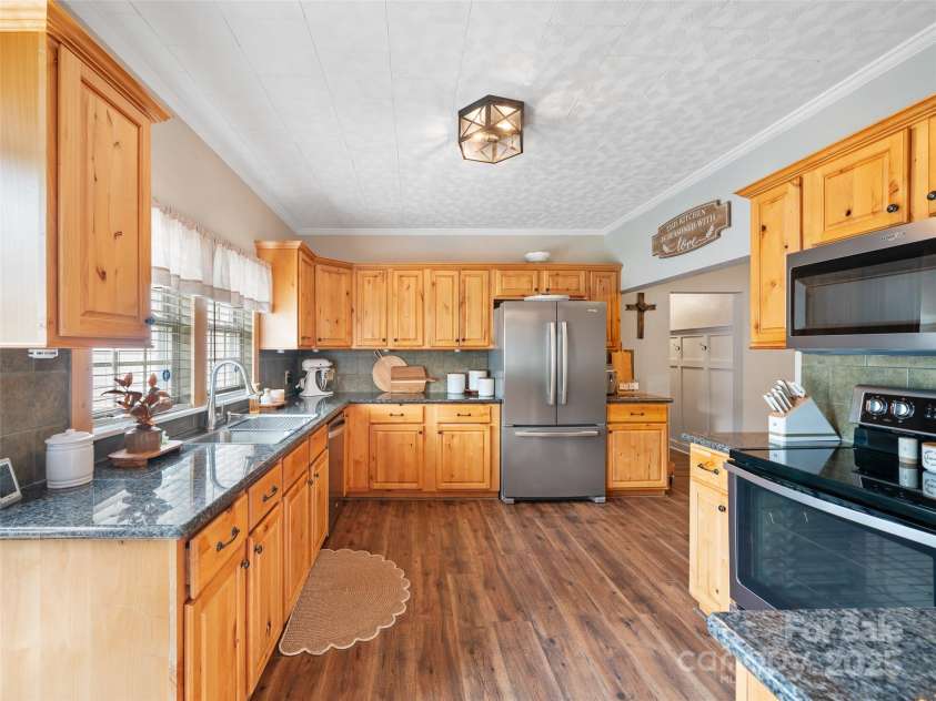 12240 NC Highway 226 None, Bakersville, NC 28705.  MLS# CAR4299075, YatesRealty ID 1608. 