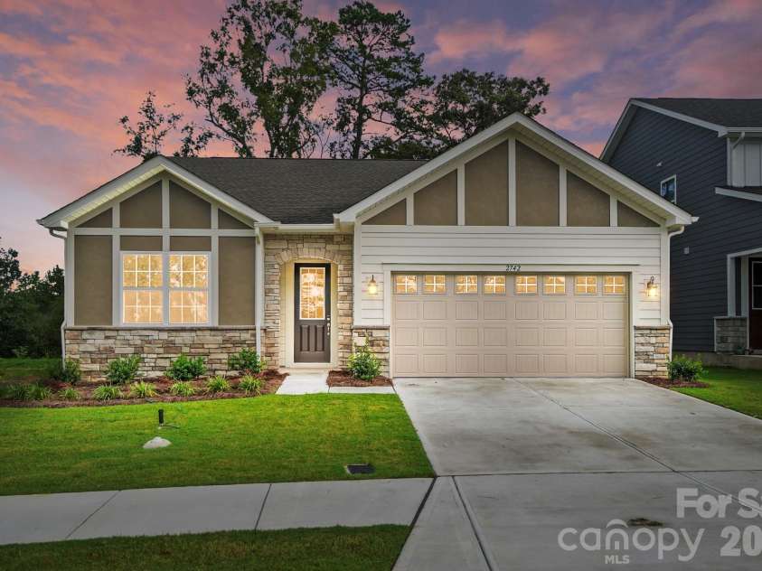 2742 Phoenix Court, Gastonia, NC 28052.  MLS# CAR4345081, YatesRealty ID 1608. 