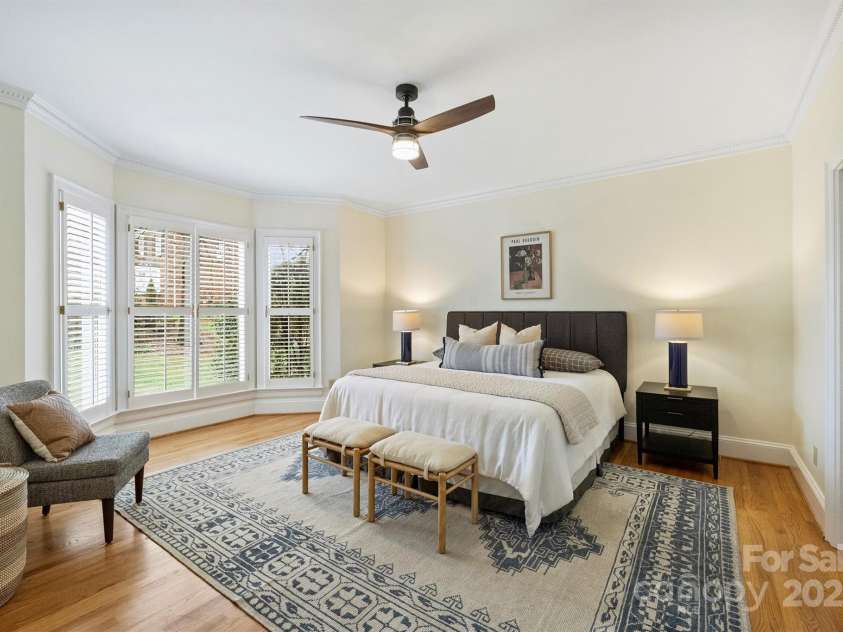 8000 Greencastle Drive, Charlotte, NC 28210.  MLS# CAR4223017, YatesRealty ID 16081. Primary Bedroom on Main