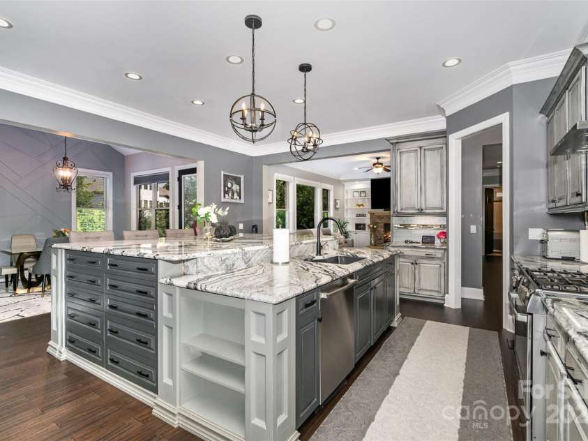 16109 Reynolds Drive, Indian Land, SC 29707.  MLS# CAR4255287, YatesRealty ID 16082. Kitchen