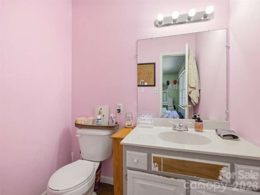450 Washington Street, Forest City, NC 28043.  MLS# CAR4374908, YatesRealty ID 16082. 