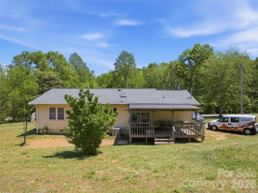 450 Washington Street, Forest City, NC 28043.  MLS# CAR4374908, YatesRealty ID 16082. 