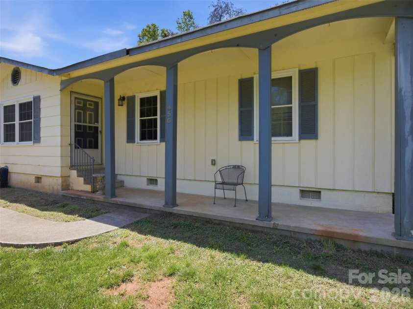 450 Washington Street, Forest City, NC 28043.  MLS# CAR4374908, YatesRealty ID 16082. 