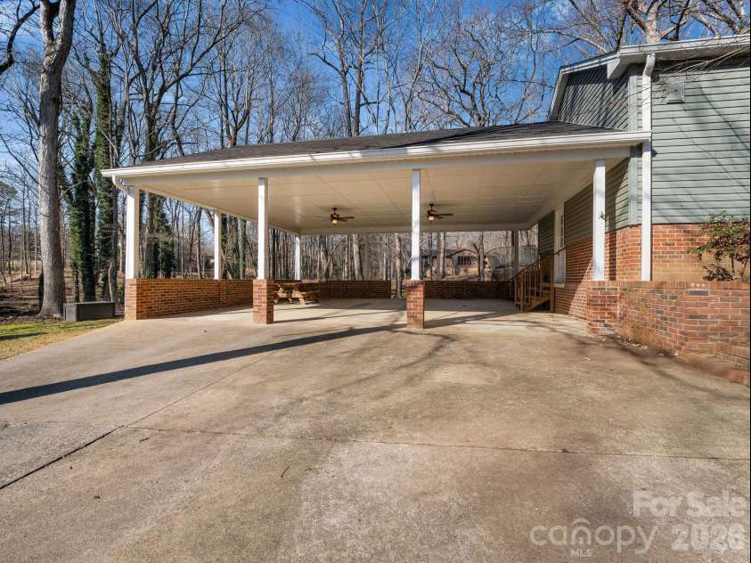 1409 Thea Drive, Shelby, NC 28150.  MLS# CAR4346198, YatesRealty ID 16083. 