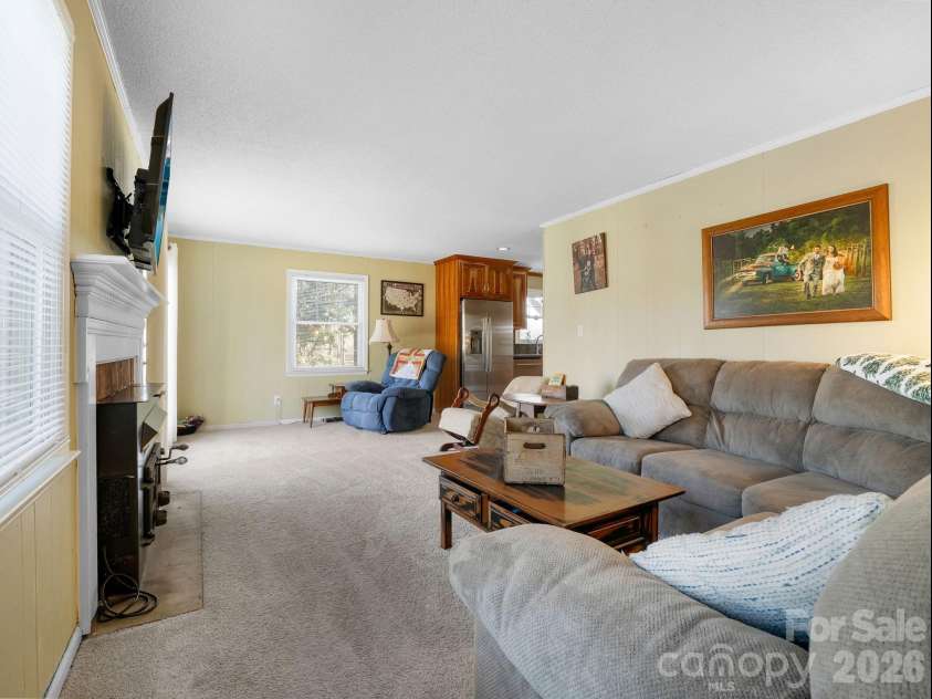 1409 Thea Drive, Shelby, NC 28150.  MLS# CAR4346198, YatesRealty ID 16083. 
