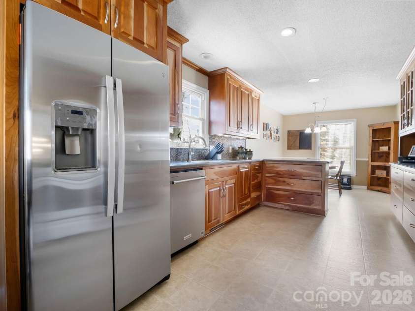 1409 Thea Drive, Shelby, NC 28150.  MLS# CAR4346198, YatesRealty ID 16083. 