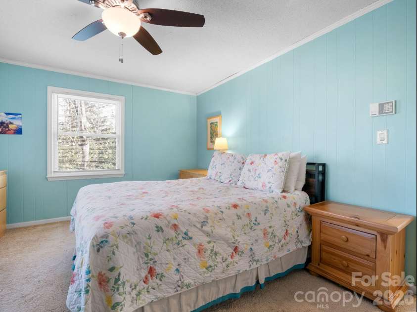 1409 Thea Drive, Shelby, NC 28150.  MLS# CAR4346198, YatesRealty ID 16083. 