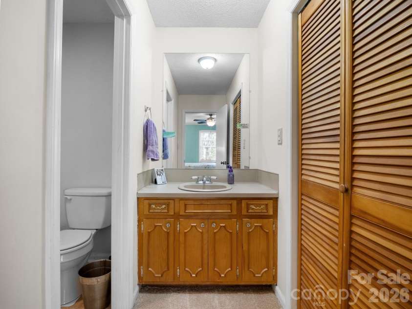 1409 Thea Drive, Shelby, NC 28150.  MLS# CAR4346198, YatesRealty ID 16083. 