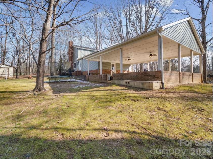 1409 Thea Drive, Shelby, NC 28150.  MLS# CAR4346198, YatesRealty ID 16083. 