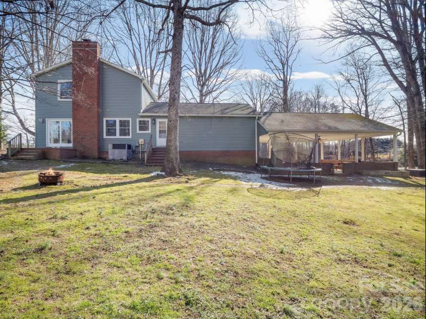 1409 Thea Drive, Shelby, NC 28150.  MLS# CAR4346198, YatesRealty ID 16083. 