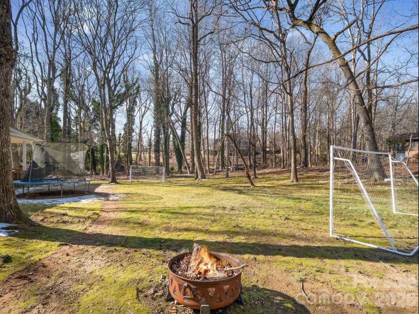 1409 Thea Drive, Shelby, NC 28150.  MLS# CAR4346198, YatesRealty ID 16083. 