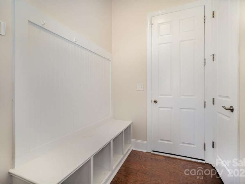 8513 Garden View Drive, Charlotte, NC 28277.  MLS# CAR4278846, YatesRealty ID 16083. 