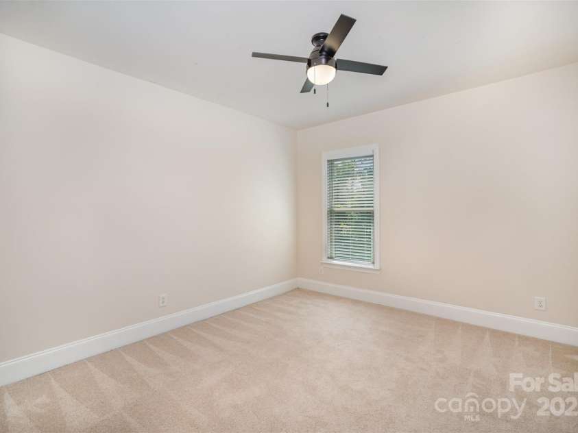 8513 Garden View Drive, Charlotte, NC 28277.  MLS# CAR4278846, YatesRealty ID 16083. 