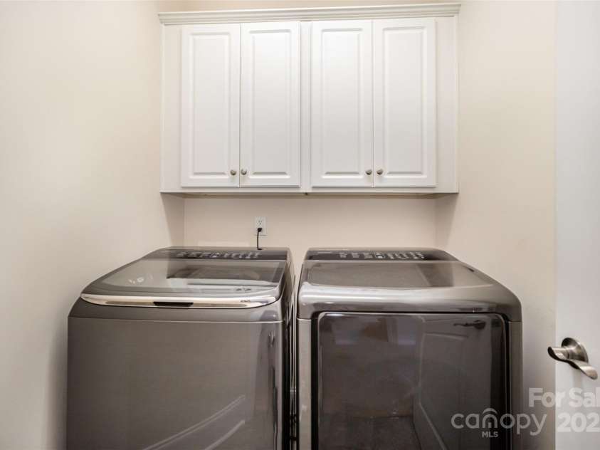 8513 Garden View Drive, Charlotte, NC 28277.  MLS# CAR4278846, YatesRealty ID 16083. 