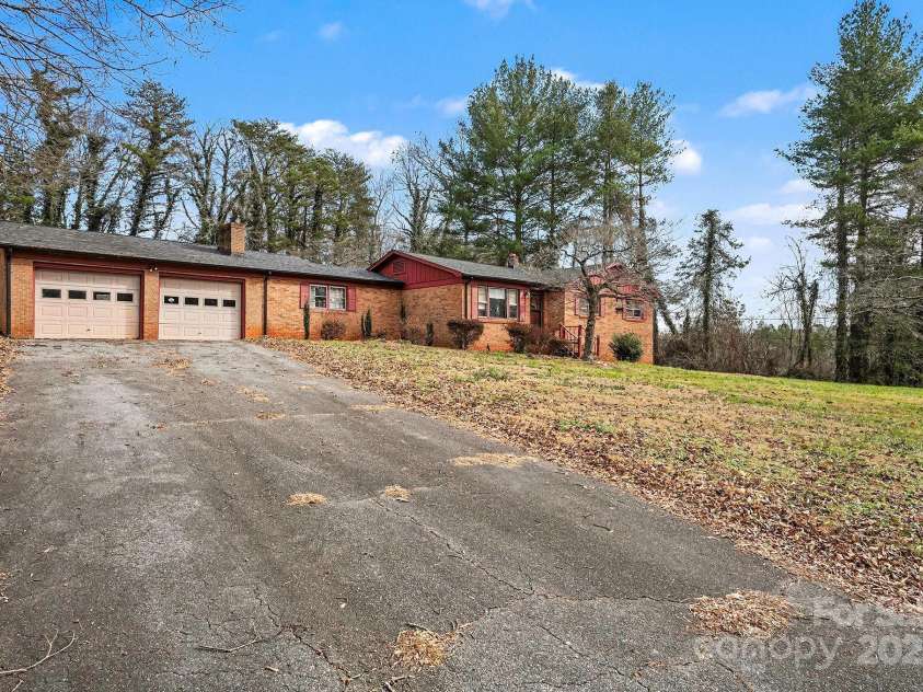 3442 Lester Street, Conover, NC 28613.  MLS# CAR4331167, YatesRealty ID 16084. 