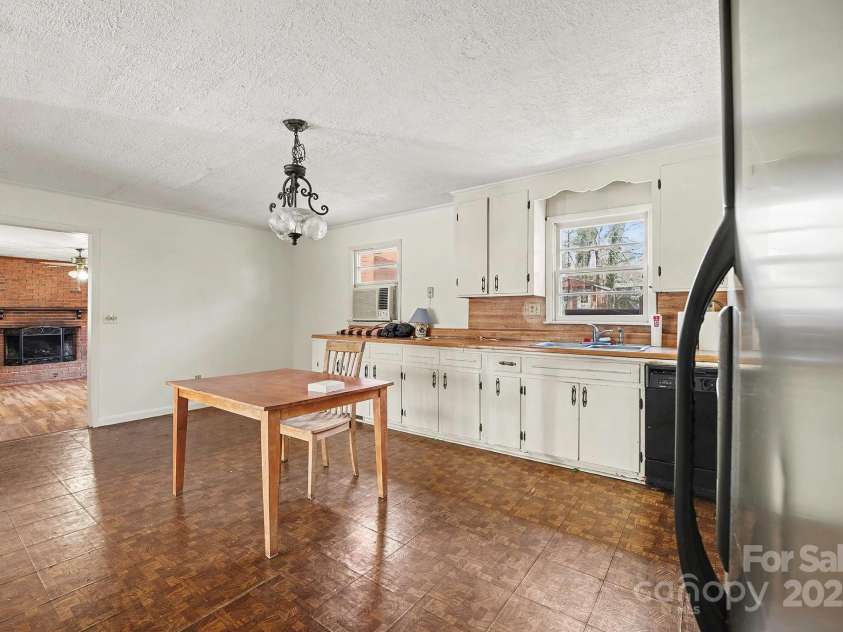 3442 Lester Street, Conover, NC 28613.  MLS# CAR4331167, YatesRealty ID 16084. 