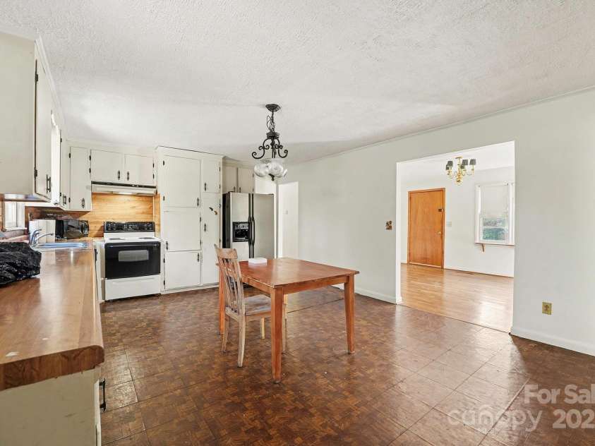 3442 Lester Street, Conover, NC 28613.  MLS# CAR4331167, YatesRealty ID 16084. 
