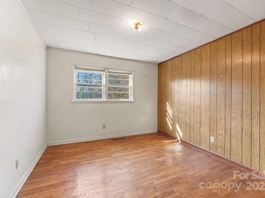 3442 Lester Street, Conover, NC 28613.  MLS# CAR4331167, YatesRealty ID 16084. 