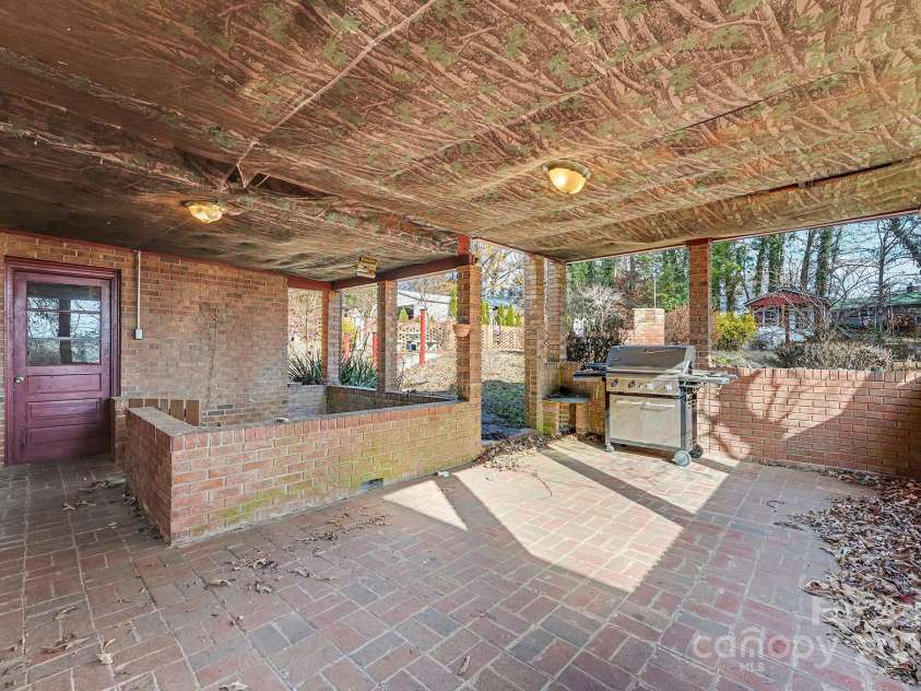 3442 Lester Street, Conover, NC 28613.  MLS# CAR4331167, YatesRealty ID 16084. 