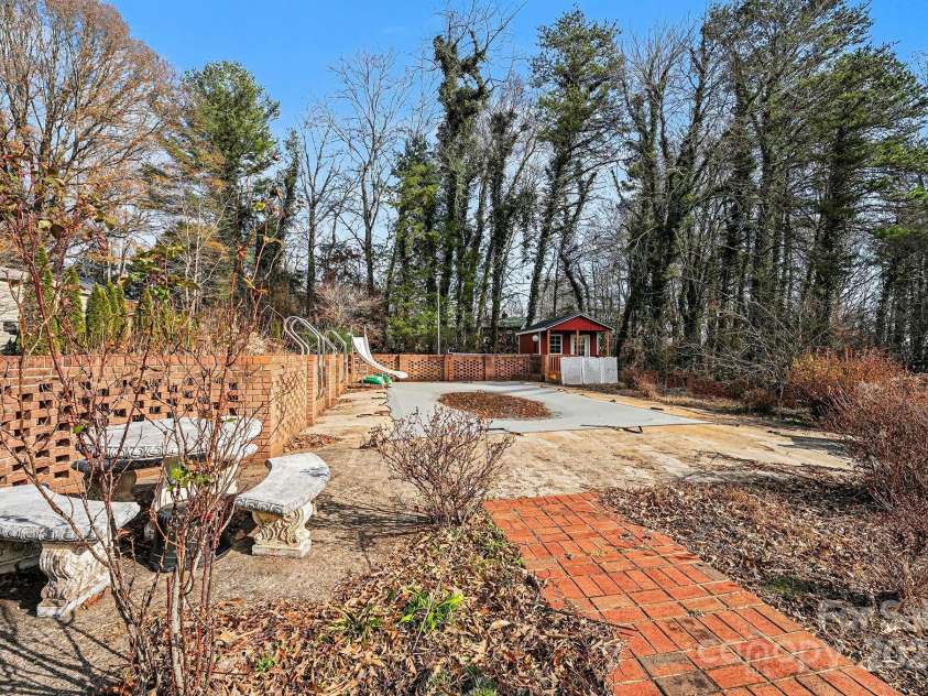 3442 Lester Street, Conover, NC 28613.  MLS# CAR4331167, YatesRealty ID 16084. 