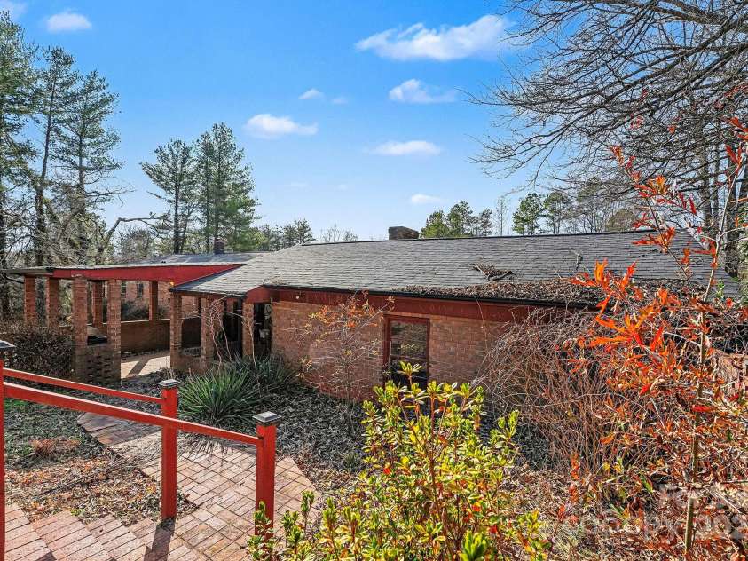 3442 Lester Street, Conover, NC 28613.  MLS# CAR4331167, YatesRealty ID 16084. 