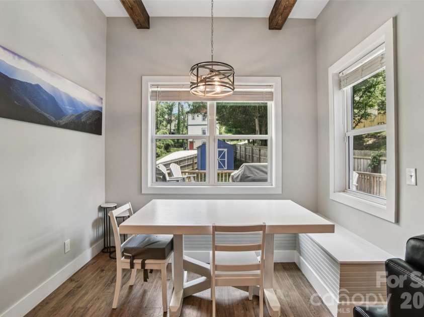 8 Apple Lane, Asheville, NC 28804.  MLS# CAR4354022, YatesRealty ID 16087. Plenty of space for dining and entertaining