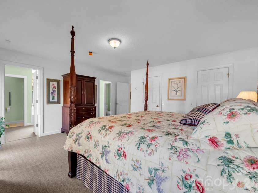 824 Forest Hills School Road, Marshville, NC 28103.  MLS# CAR4353815, YatesRealty ID 16088. Two walk-in closets