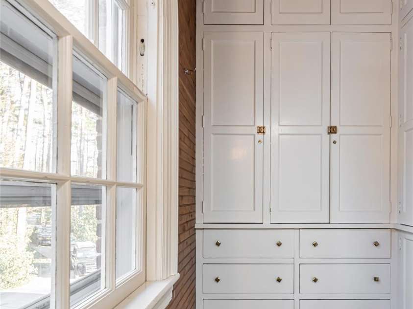 407 Vanderbilt Road, Asheville, NC 28803.  MLS# CAR4220669, YatesRealty ID 1609. 