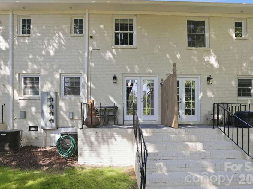 722 Franklin Street, Monroe, NC 28112.  MLS# CAR4346829, YatesRealty ID 16090. 722 W Franklin StMonroe, NC 28112