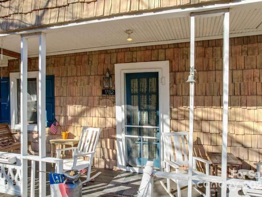 1782 Bald Mountain Road, Burnsville, NC 28714.  MLS# CAR4242119, YatesRealty ID 16091. 