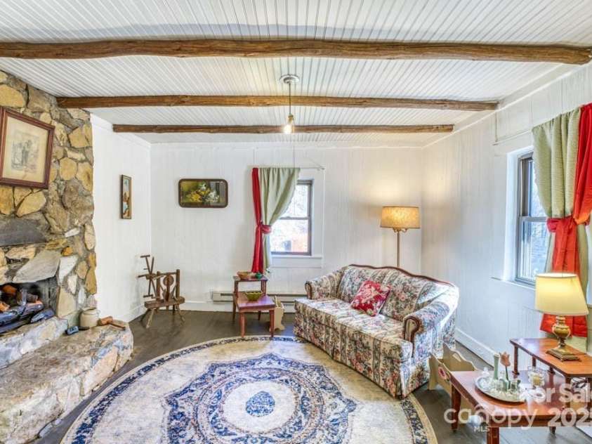 1782 Bald Mountain Road, Burnsville, NC 28714.  MLS# CAR4242119, YatesRealty ID 16091. 