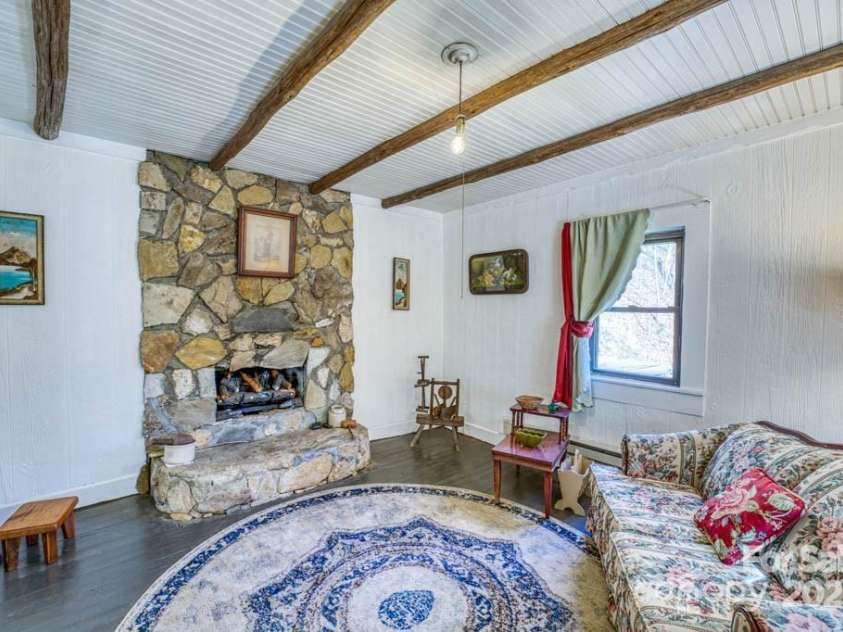 1782 Bald Mountain Road, Burnsville, NC 28714.  MLS# CAR4242119, YatesRealty ID 16091. 