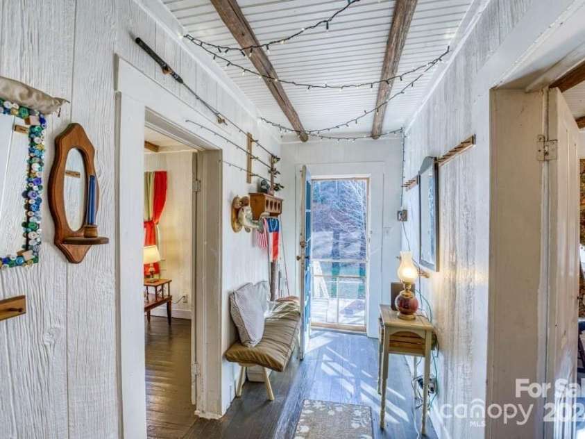 1782 Bald Mountain Road, Burnsville, NC 28714.  MLS# CAR4242119, YatesRealty ID 16091. 