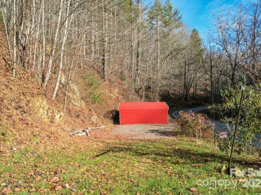 1782 Bald Mountain Road, Burnsville, NC 28714.  MLS# CAR4242119, YatesRealty ID 16091. 