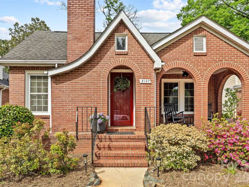 2137 Shenandoah Avenue, Charlotte, NC 28205.  MLS# CAR4369608, YatesRealty ID 16091. 