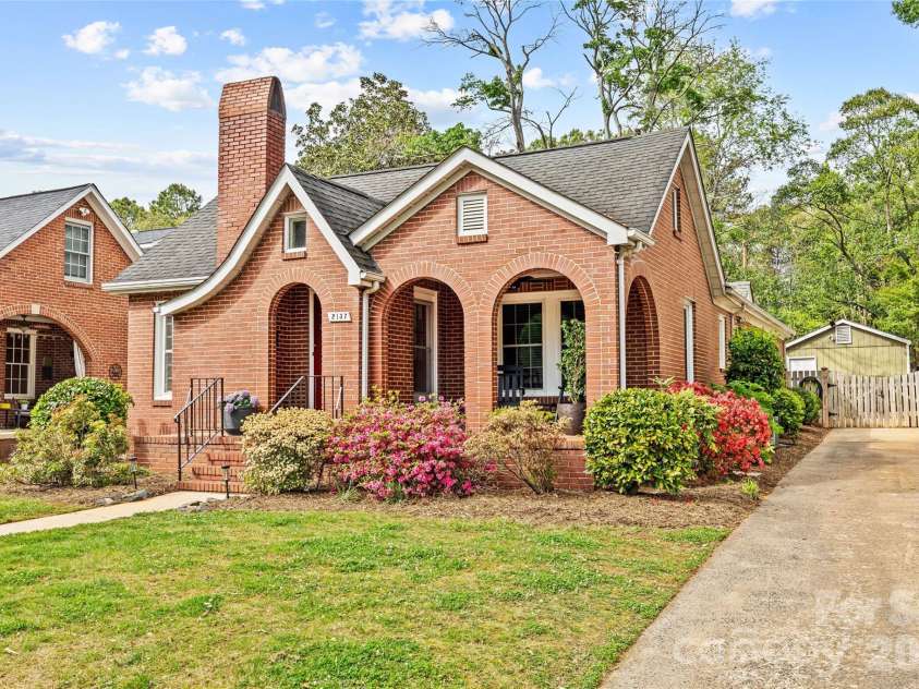 2137 Shenandoah Avenue, Charlotte, NC 28205.  MLS# CAR4369608, YatesRealty ID 16091. 