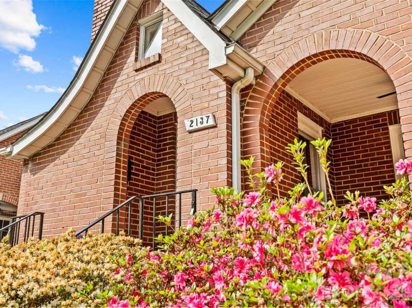 2137 Shenandoah Avenue, Charlotte, NC 28205.  MLS# CAR4369608, YatesRealty ID 16091. 