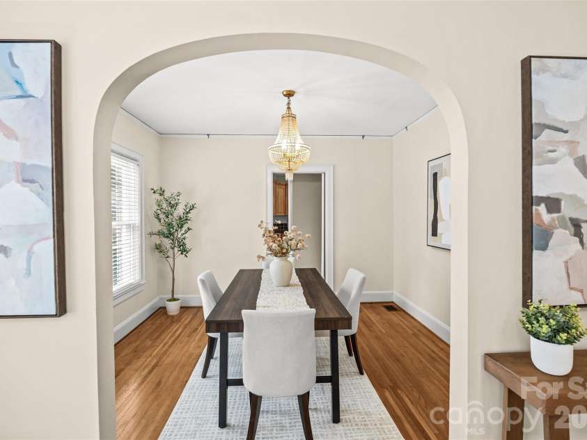 2137 Shenandoah Avenue, Charlotte, NC 28205.  MLS# CAR4369608, YatesRealty ID 16091. 