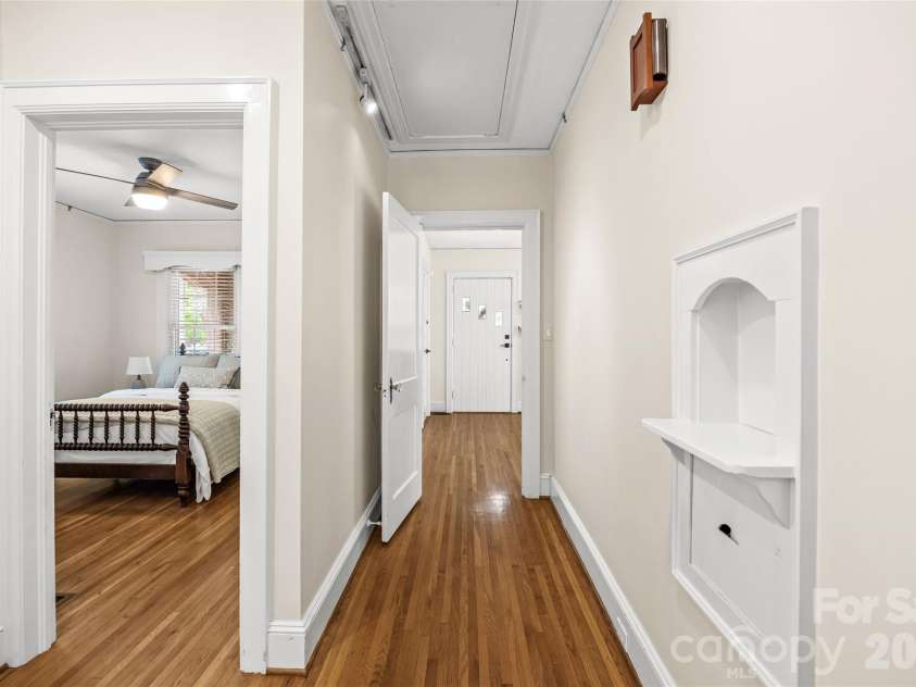2137 Shenandoah Avenue, Charlotte, NC 28205.  MLS# CAR4369608, YatesRealty ID 16091. 