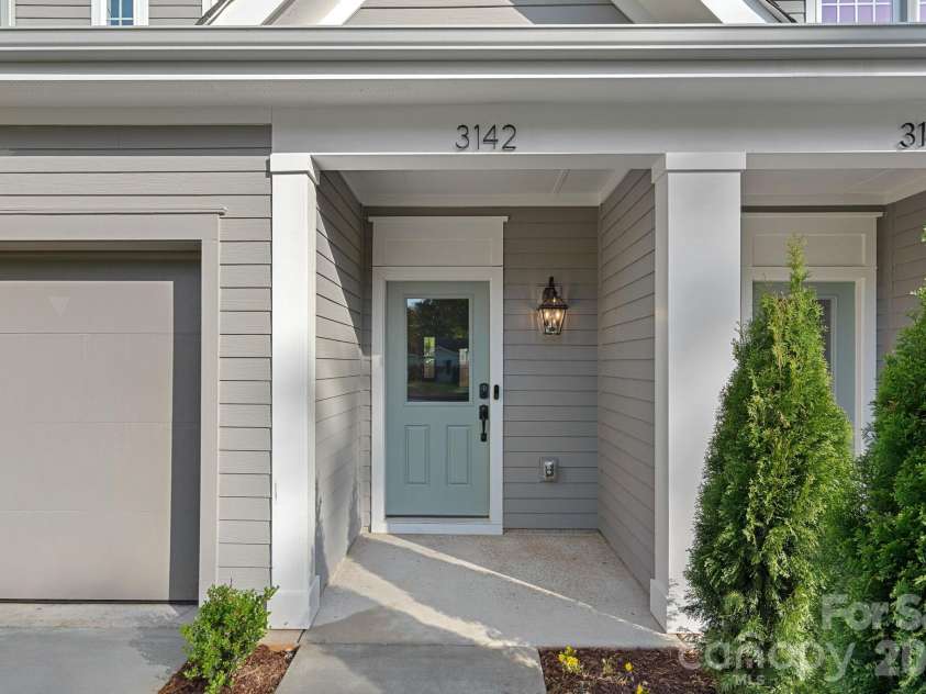 3142 Dublin Road, Charlotte, NC 28208.  MLS# CAR4367408, YatesRealty ID 16092. 