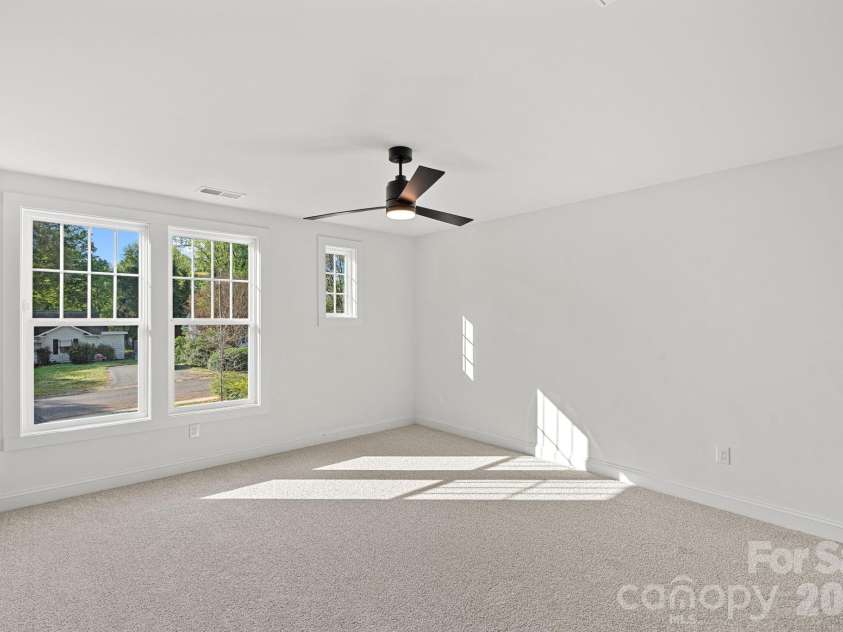 3142 Dublin Road, Charlotte, NC 28208.  MLS# CAR4367408, YatesRealty ID 16092. 