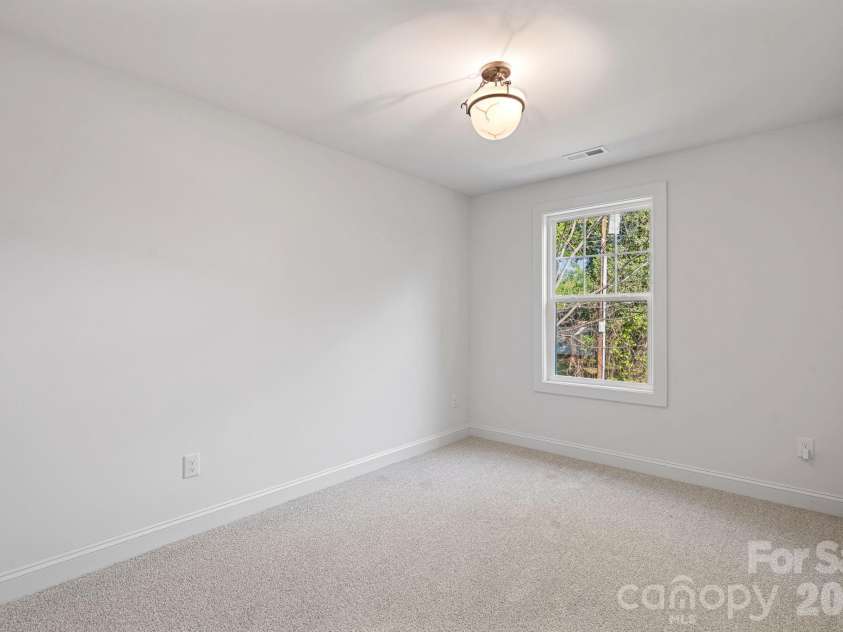 3142 Dublin Road, Charlotte, NC 28208.  MLS# CAR4367408, YatesRealty ID 16092. 