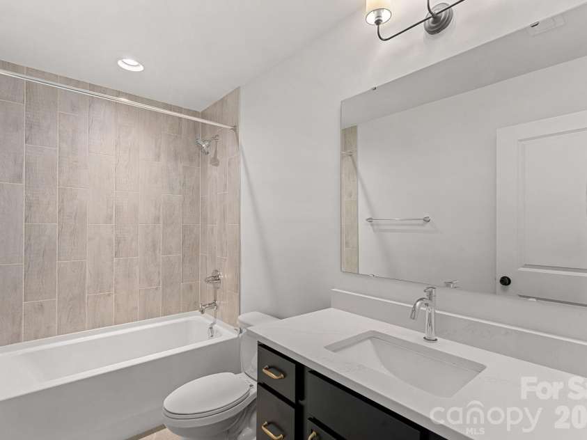 3142 Dublin Road, Charlotte, NC 28208.  MLS# CAR4367408, YatesRealty ID 16092. 