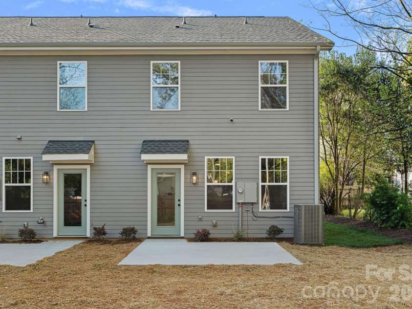 3142 Dublin Road, Charlotte, NC 28208.  MLS# CAR4367408, YatesRealty ID 16092. 