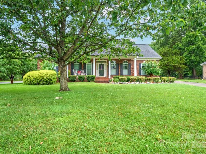 7189 Bovine Lane, Harrisburg, NC 28075.  MLS# CAR4263614, YatesRealty ID 16092. 