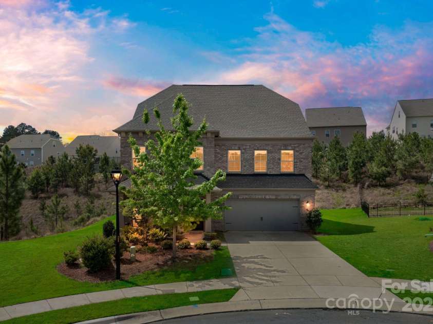 17712 Yarwill Court, Charlotte, NC 28278.  MLS# CAR4244525, YatesRealty ID 16095. 